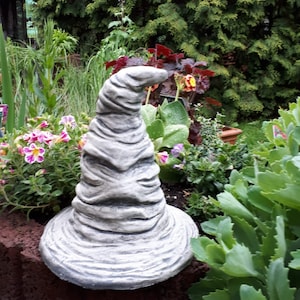 Steinfigur sprechender Hut Figur Gartenfigur Stein massiv Garden Ornament