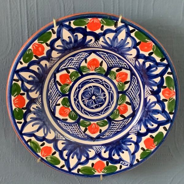 Hand-painted terracotta pottery wall plate Hand painted Made in Portugal Hanging plate Handcrafted plate Decorative Country style Gift