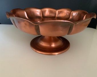 Vintage Hammered Copper Pedestal Dish: Mid-Century Fruit Bowl