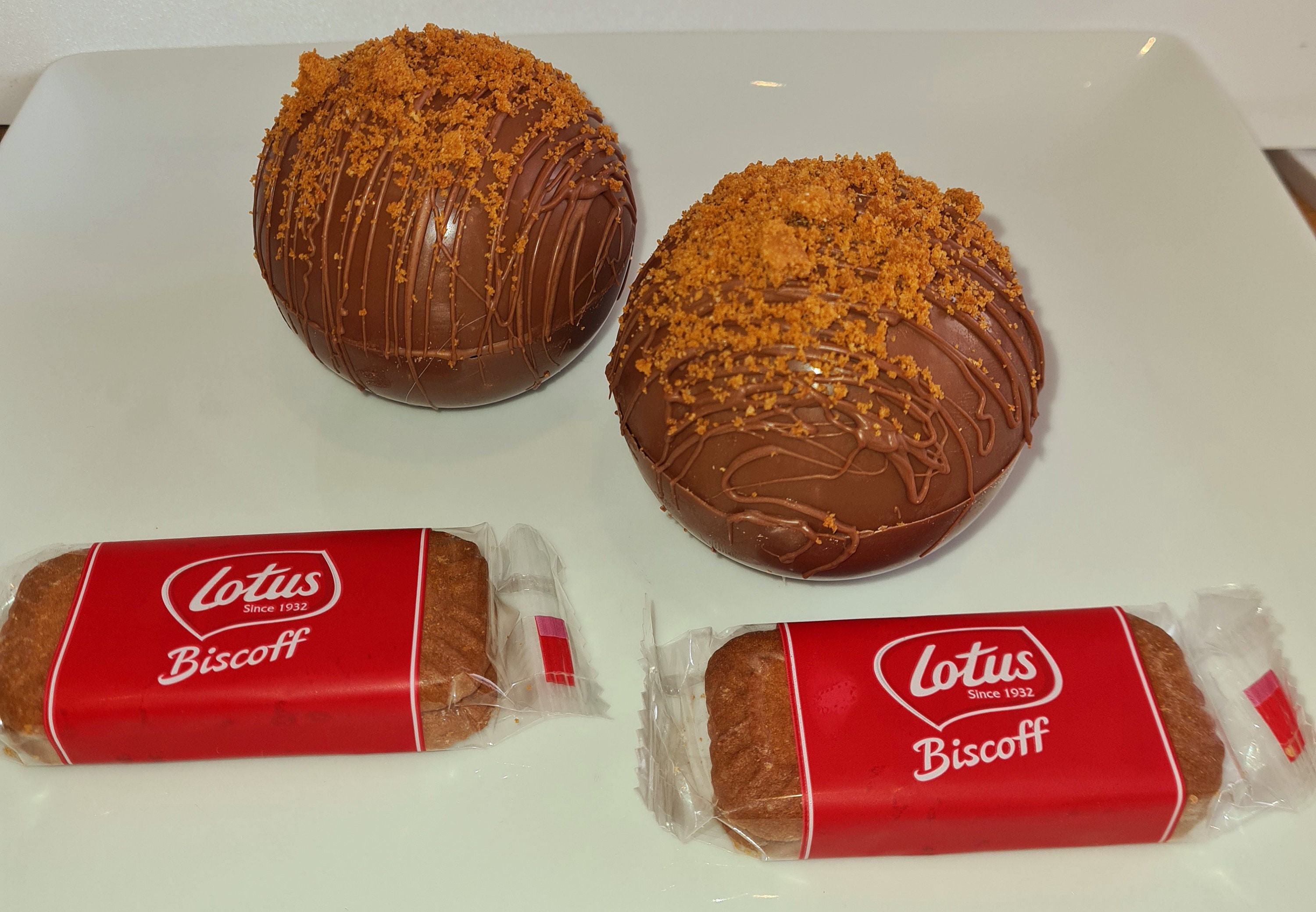 biscoff hot chocolate costa