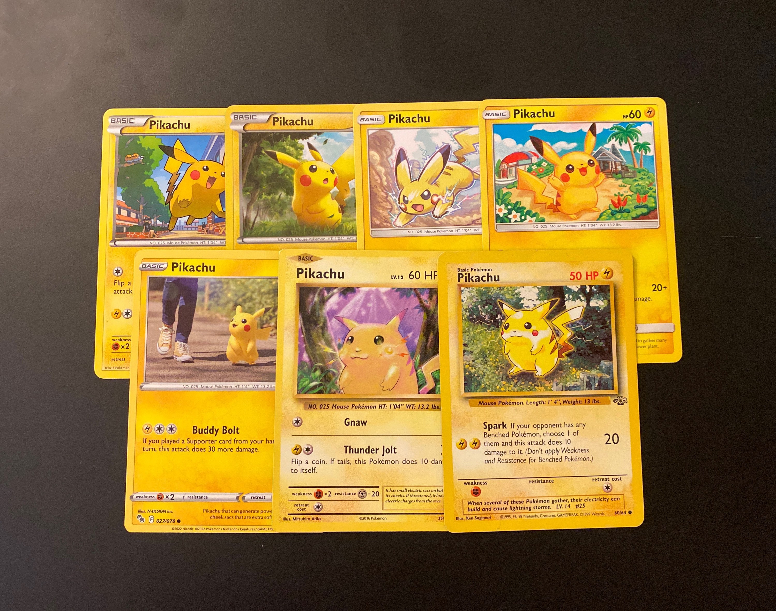 Invitations de fête Pokémon mettant en vedette Pikachu, paq. 8