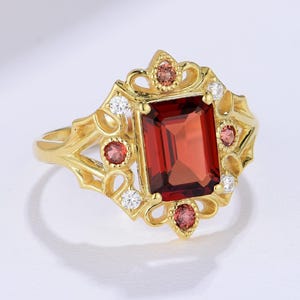Anello da cocktail con diamante e granato rinascimentale / Oro massiccio 14K / Anello di fidanzamento per anniversario / Anello in oro artistico / Amante dei gioielli fatti a mano