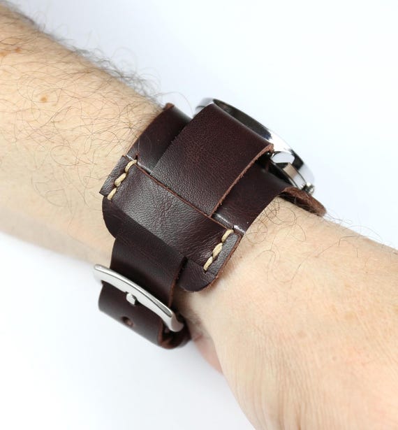 BOSS - Montre chronographe à bracelet en cuir marron - Marron foncé BOSS - Montre chronographe à bracelet en cuir marron - Marron foncé
