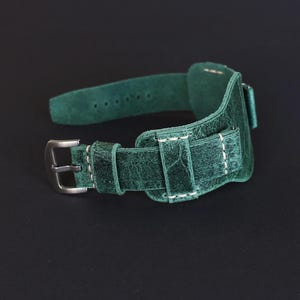 Leather Bund band 18-26mm, Green leather watch strap Custom Handmade, Soft and Supple Full-grain leather cuff watch Military Aviator Style
