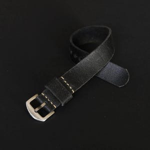 Handmade Black Crazy Cow Leather Watch Strap: 18mm-24mm