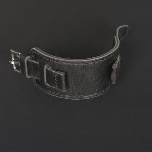 Handmade Black Leather Bund Watch Strap: Vintage Cuff Design