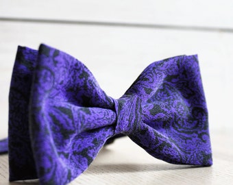 Pajarita de seda con estampado de cachemira morado - Accesorio ajustable para hombre