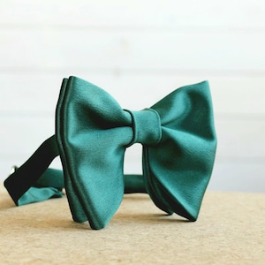 Emerald Green Bow Tie / Dark Green Bow Tie / Oversized Bow Tie For Men