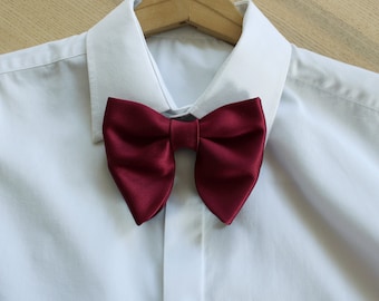 Elegant Burgundy Butterfly Bow Tie - Oversized Satin Groomsman Gift -  Formal Wedding Bow Tie