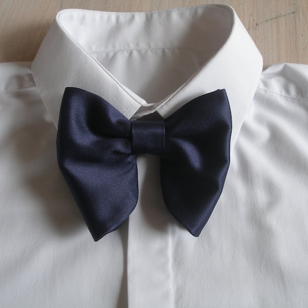 Navy blue butterfly bow tie, navy blue bow ties for men, satin bowtie, wedding bow tie, groom bowtie groomsmen bow tie oversized