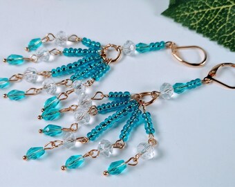 Boucle d’oreille de lustre, Larme à facettes en verre, Boucles d’oreilles bleues faites à la main, Acier inoxydable, Boucles d’oreilles de déclaration, Boucles d’oreilles délicates mais audacieuses, Pour elle