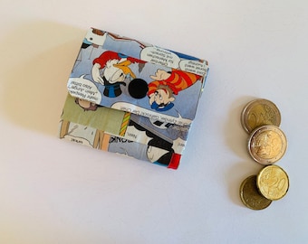 Small coin purse from tetrapack and comics - Handmade sustainable pouch - Bag Zero waste