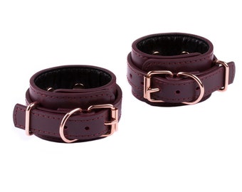 Handmade Bordo-Black leather wrist cuffs for men and women (792 color variations, nickelfree hardware, made to size)