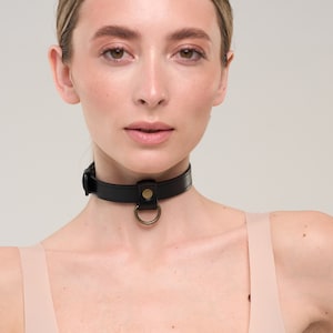 Handmade Black leather choker with D-ring (792 color variations nickelfree hardware ONE PRICE for all SIZES)