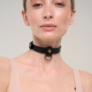 Handmade Black leather choker with D-ring (792 color variations nickelfree hardware ONE PRICE for all SIZES)