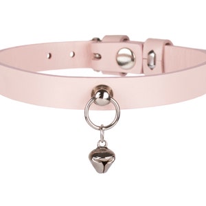 Handgefertigtes benutzerdefiniertes diskretes allgemeines Lederhalsband mit Glocke ( 121 Farbvariationen, EIN PREIS für alle GRÖSSEN )
