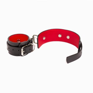 Handmade Bordo-Black leather wrist cuffs for men and women (792 color variations, nickelfree hardware, made to size)