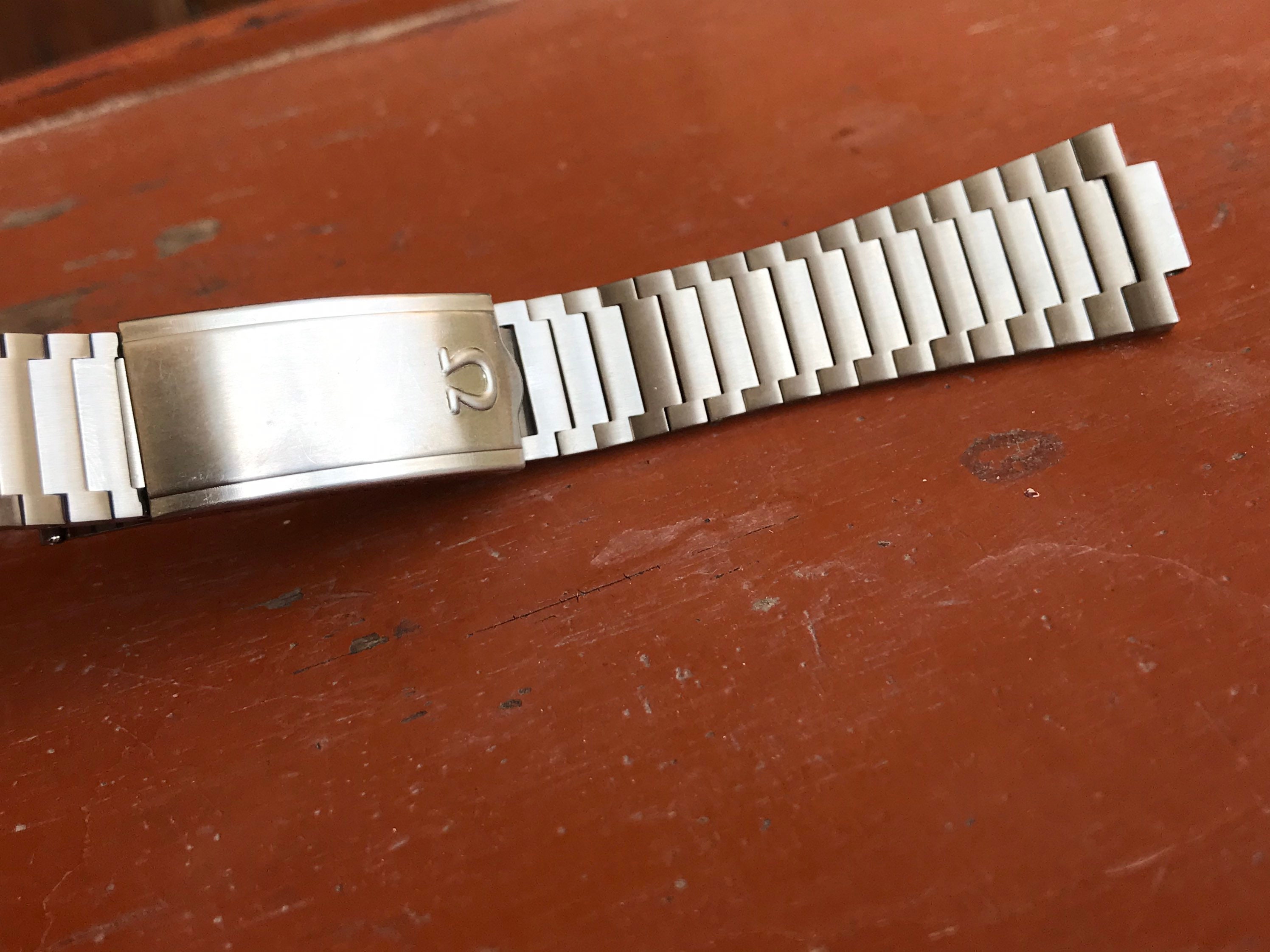 omega 1173 bracelet