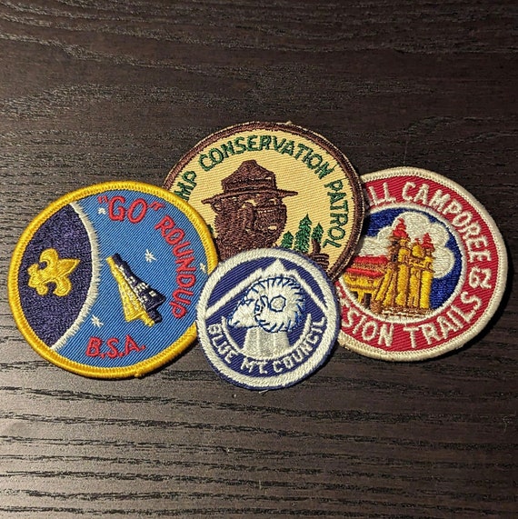 Set of 4 vintage Boy Scout patches, 1960s Boy Scou