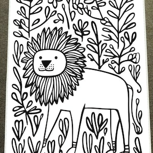 Póster de león de dibujos animados con contorno en blanco y negro inspirado en la naturaleza, 18 x 24 pulgadas