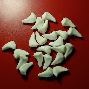 Plastic Animal Teeth