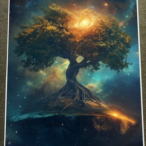 Poster Drijvende boom met gloeiende energie in de ruimte, 18 x 24 inch