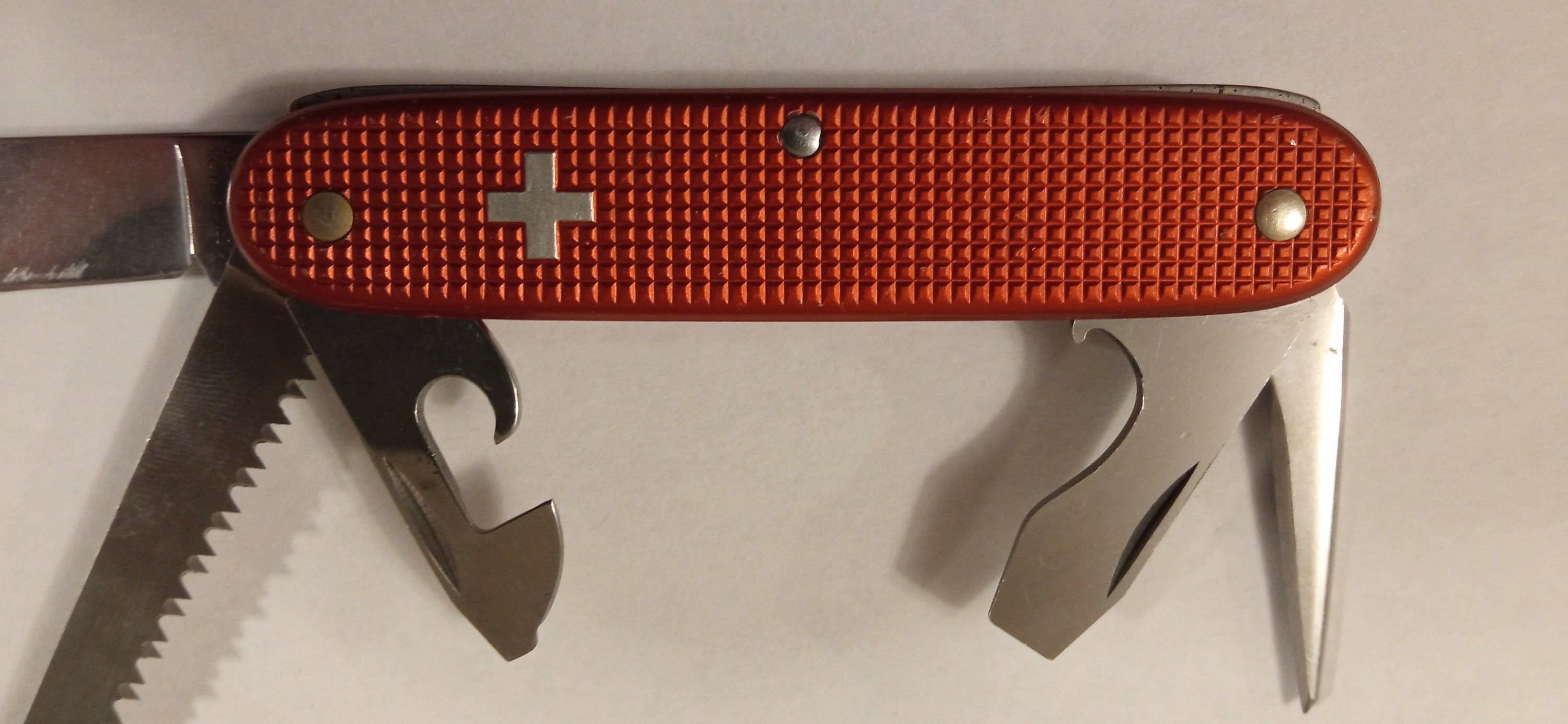 Victorinox farmer cheap red