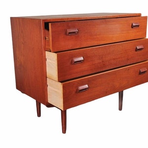 Børge Mogensen Teak Vanity Dresser, Teak Dresser, Mid Century Modern Dresser, Chest of Drawers, Danish Teak, Vintage Teak Dresser image 5