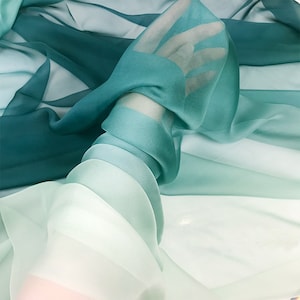 Ombre chiffon, chiffon met kleurverloop, zomerstof, jurkstof, kledingstof, op maat gesneden