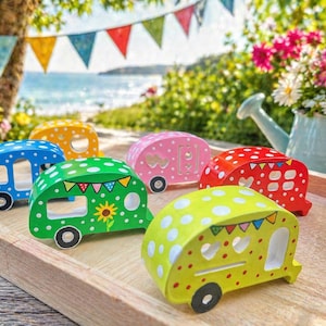 Mini Wohnwagen Deko aus Keramikgips – handbemalter Lichthalter für Campingfans