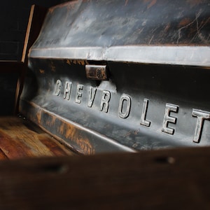 Chevrolet Tailgate Bench | Wallpaper Digital Download