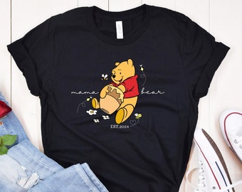 Benutzerdefinierte Mama Bär Est 2024 Shirt, Muttertagsgeschenk, Pooh Mama, süßes Mama Shirt, neue Mama Geschenk, Geschenk für Mama, Mama Shirt, Geschenk für sie
