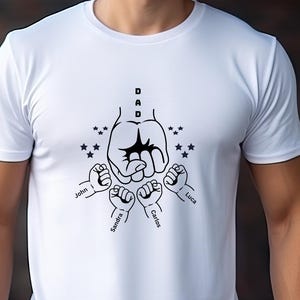 Benutzerdefinierte Fist Bump Dad Shirt, personalisiertes Vatertagsgeschenk, neues Papa T-Shirt, Shirt mit Kindernamen, Geschenk für Opa, Geschenk für Papa