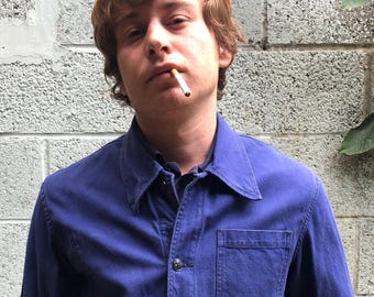 1960s French Painter Authentic Vintage Chore Coat Blue Workwear Made in France Actual Size Measured/Taille Réelle Mesurée 42/M US-54 EU-cm