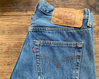 Levi's 501 Vintage 90s Made in USA W30 L34 Actual Size Measured/Taille Réelle Mesurée W29-37Fr L34-86cm Light Wash ! Extra LONG !