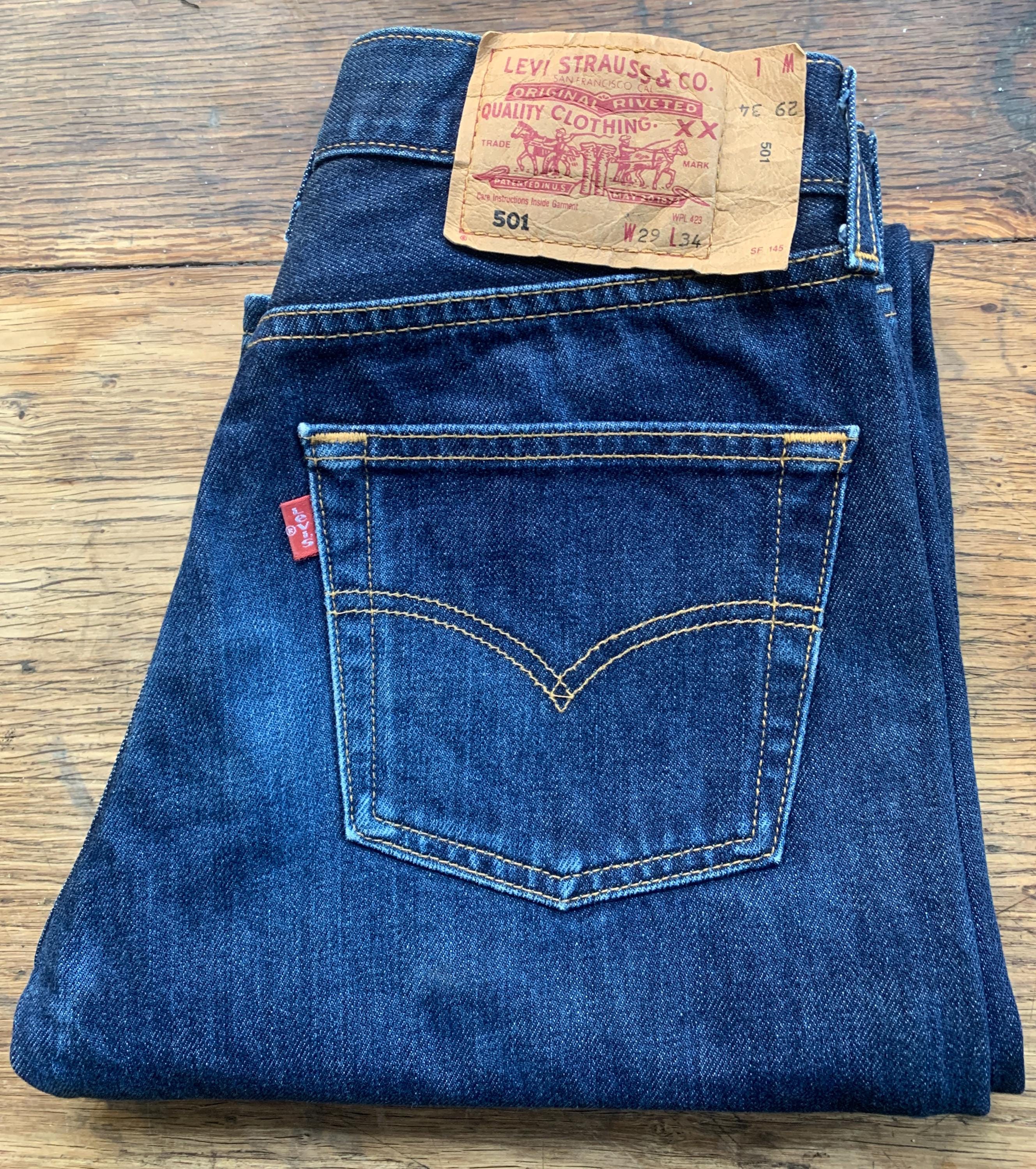 90s Levi's 501 Vintage W29 L34 Size Measured/taille Measurée W27
