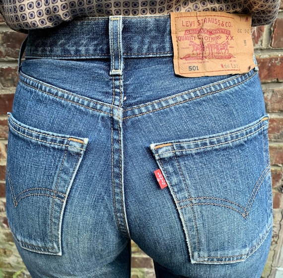 Levi's 501 Vintage 90's W26 L32 Actual Size Measured/taille Levi's 501 Vintage 90's W26 L32 Actual Size Measured/taille