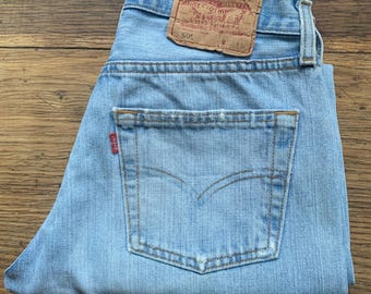 97' Made in USA Vintage Levi's 501 W29 L34 Faded Blue Jeans Levis