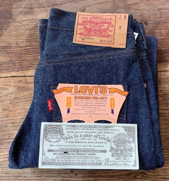 Levi s 501 Vintage Shrink To Fit Deadstock con etiquetas 80 s W28 L34 Tamano real medido W28 34 L36 91.5cm Excelente estado perfecto NUESTRO Etsy Mexico