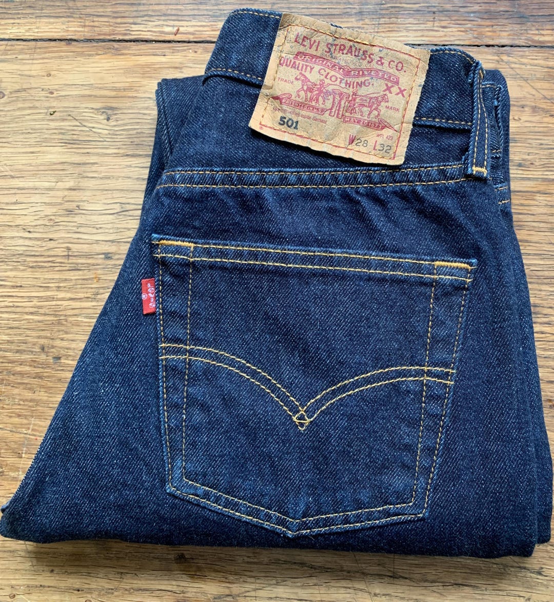 90s Levi's 501 Vintage W28 L32 Size Measured/actual Size Measured