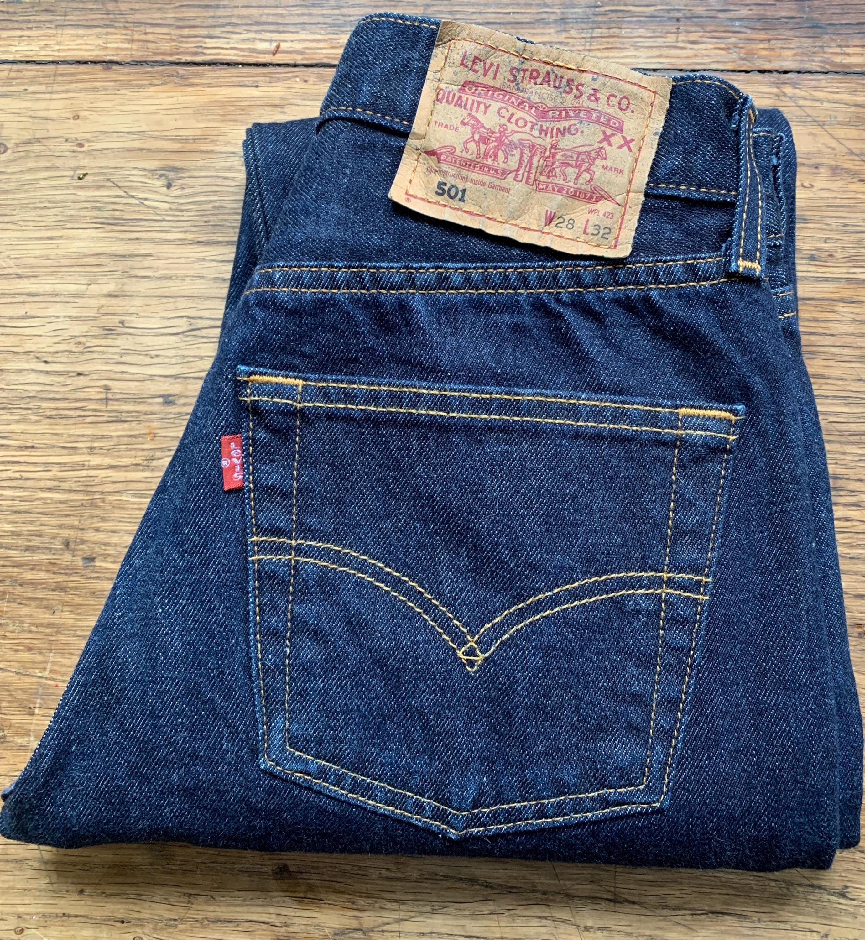Levi's 501 USA製 アメリカ　　90S W32 L32 90s Levi's 501 Vintage W28 L32 Size Measured/actual Size Measured