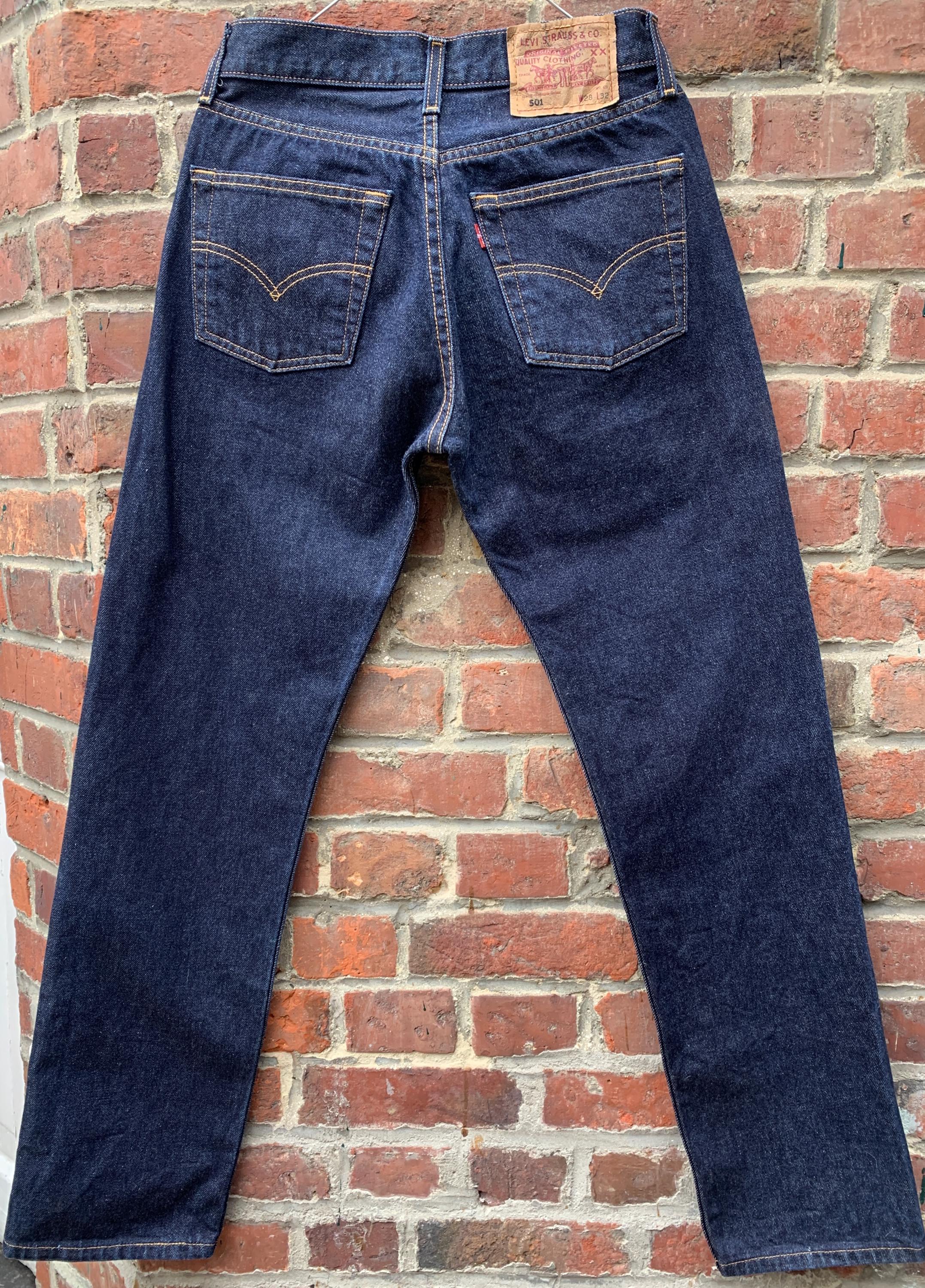 90s Levi's 501 Vintage W28 L32 Size Measured/actual Size Measured