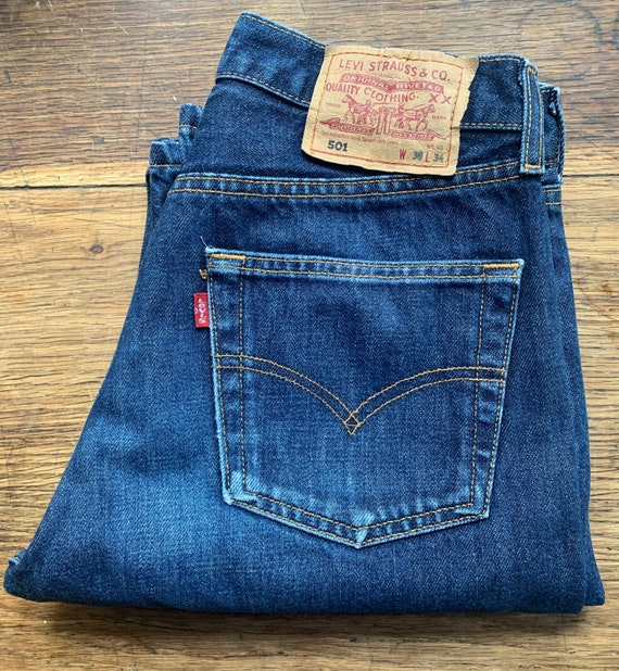 Levis 501 Vintage 90s W30 L34 Actual Size Measured size Actual Measured W28 36fr L33 83.5cm Extra Long Very Good Condition Etsy Denmark