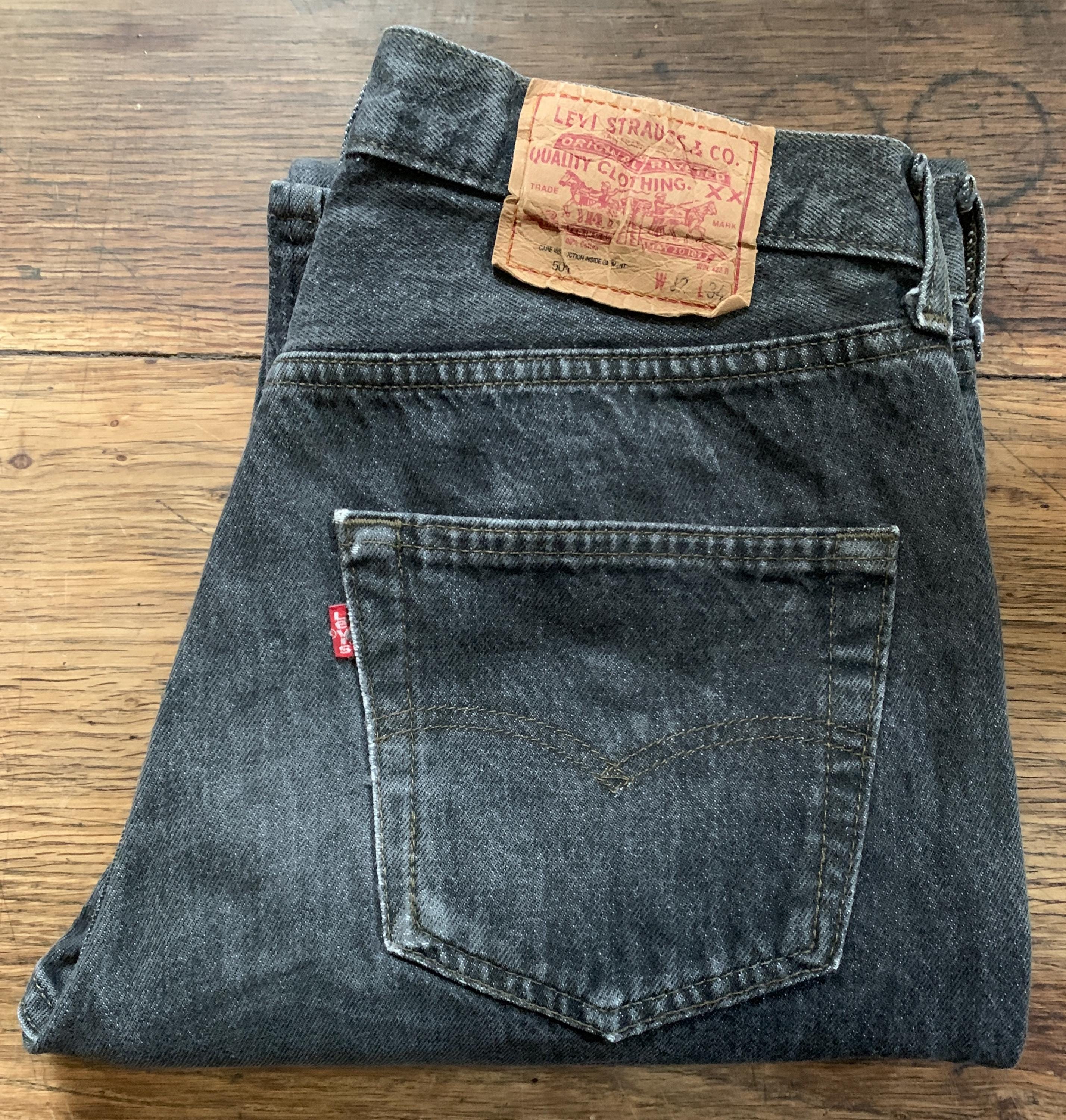 90s Levi's 501 USA Made W32 L34 Size Measured/taille Measurée W30