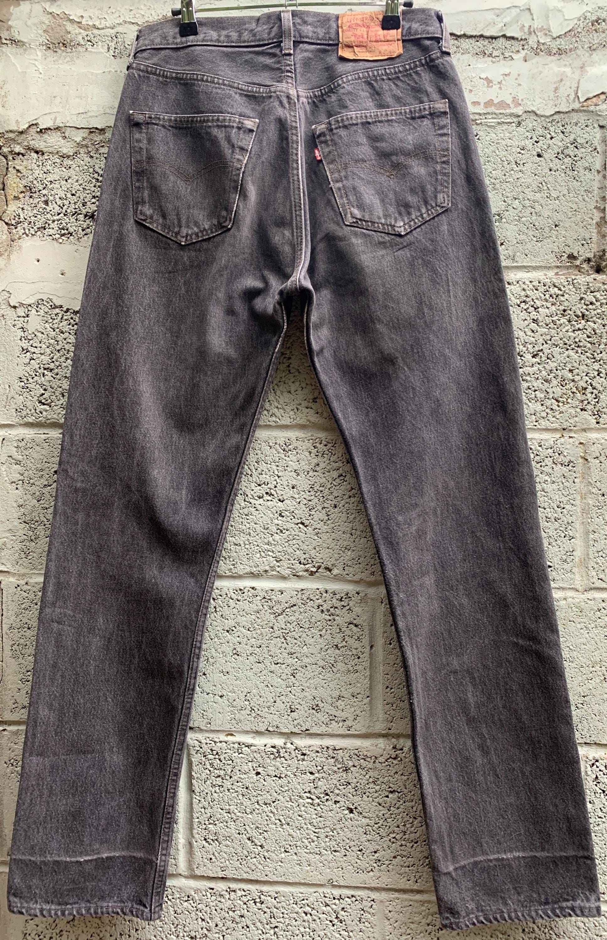 90s Levi's 501 USA Made W32 L34 Size Measured/taille Measurée W30