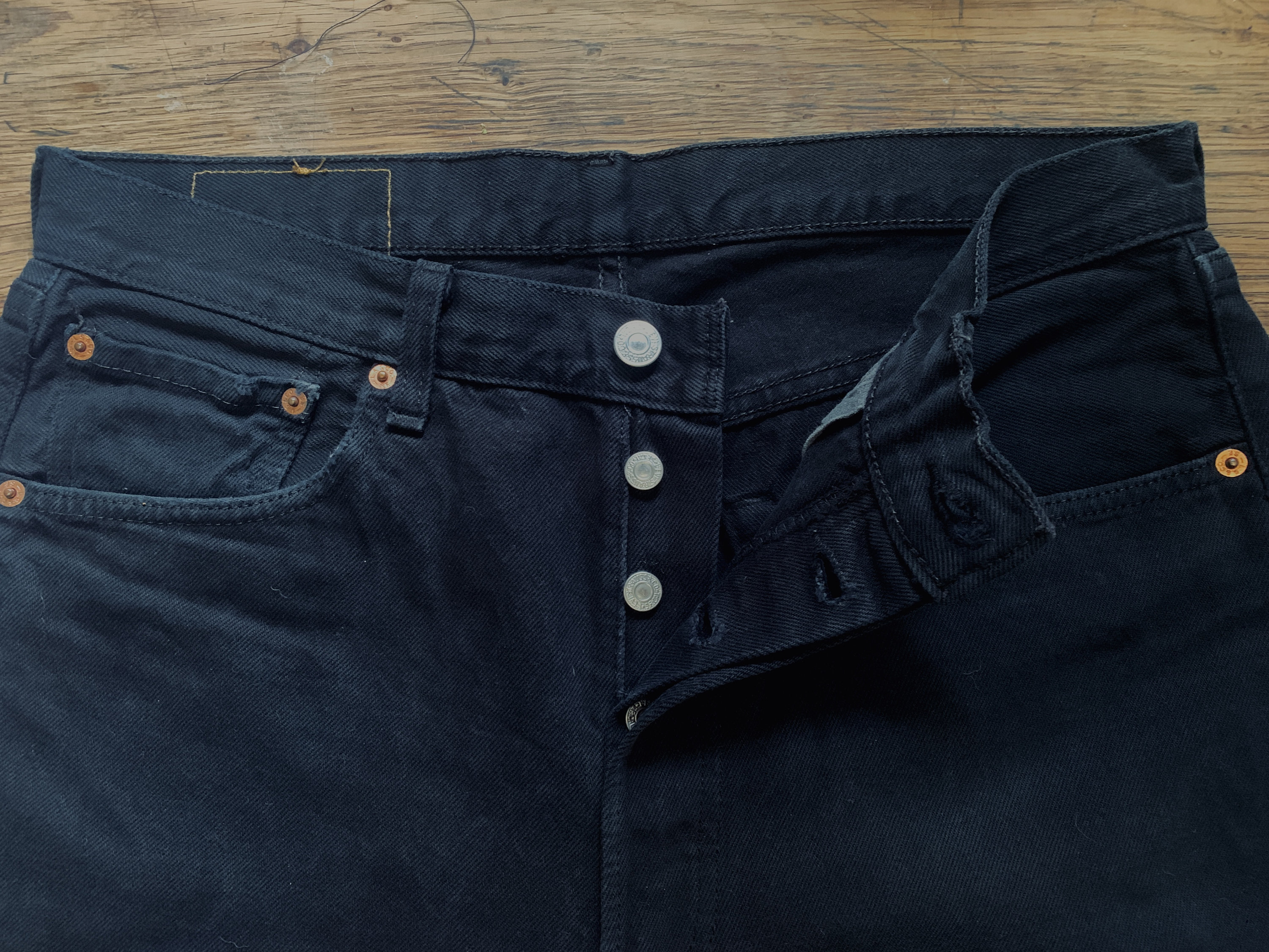 Levi's 501 W38 L32 – Red Cactus Vintage