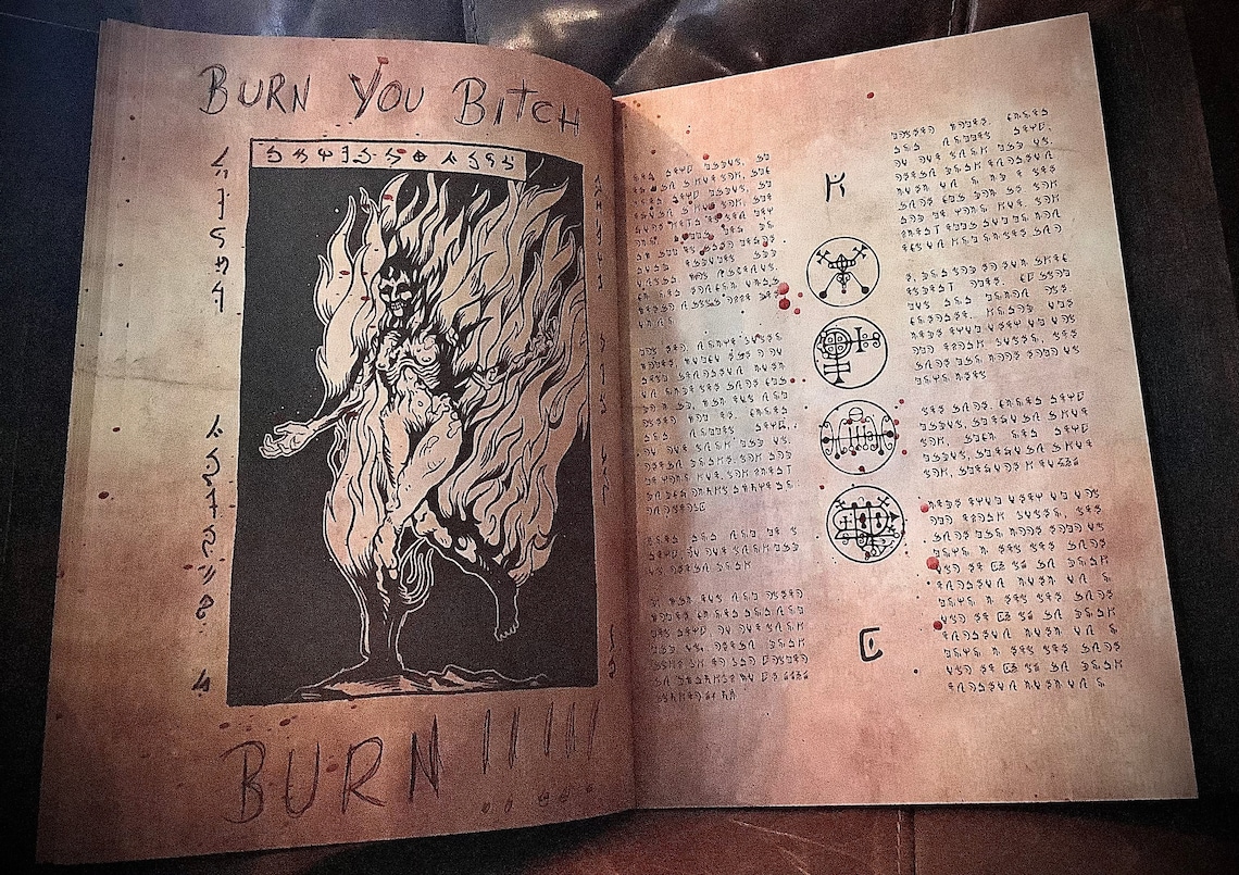 Evil Dead Necronomicon Replica Book 2013 Etsy evil-dead-necronomicon-replica-book-2013-etsy