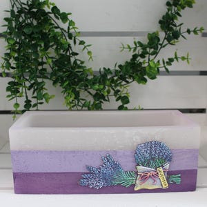 Teelichthalter aus Wachs, Fb. mehrfarbig lila, Wachswindlicht, Hohlkerze, Wachskerze, Form Rechteck, Landhausstil