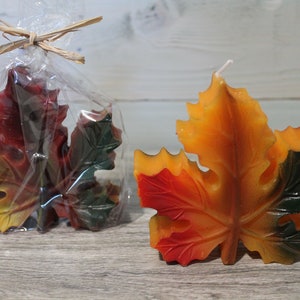 2 tlg. Kerzen Set - Herbstblatt,  Form Ahornblatt, zur herbstlichen Dekoration, Wohndekor, Geschenkidee
