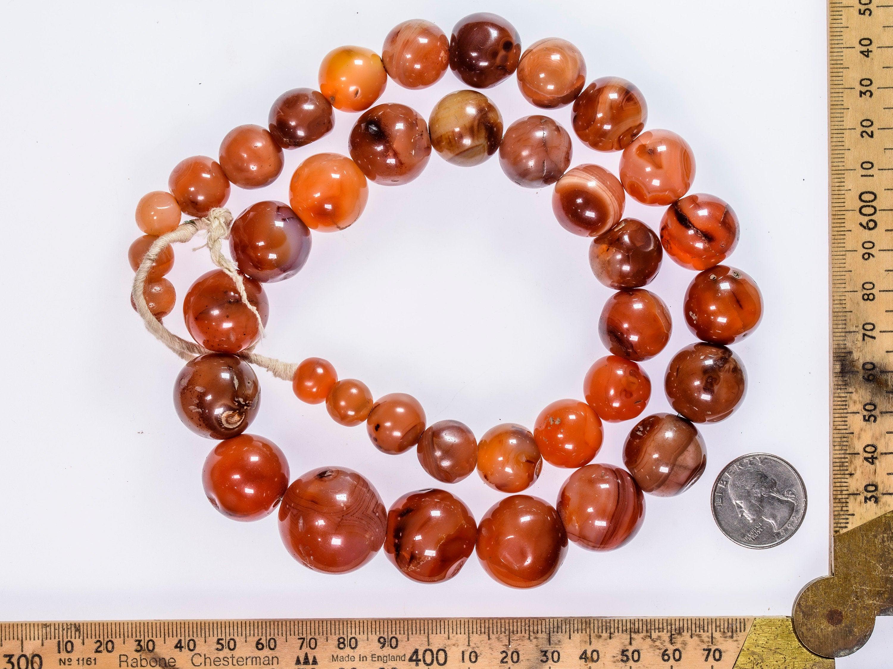 アフリカ貿易からの大きな丸いアンティークカーネリアンビーズM0007